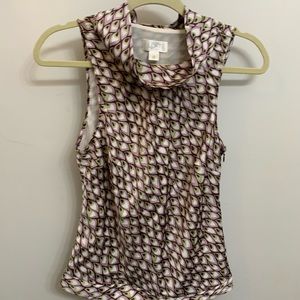 Cute Loft Top - Size 10P